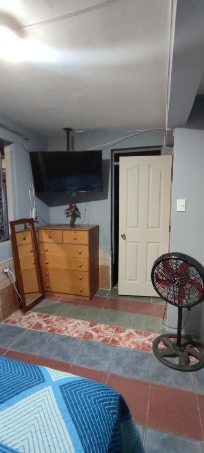 Hostal Arica 2 Luaran gambar